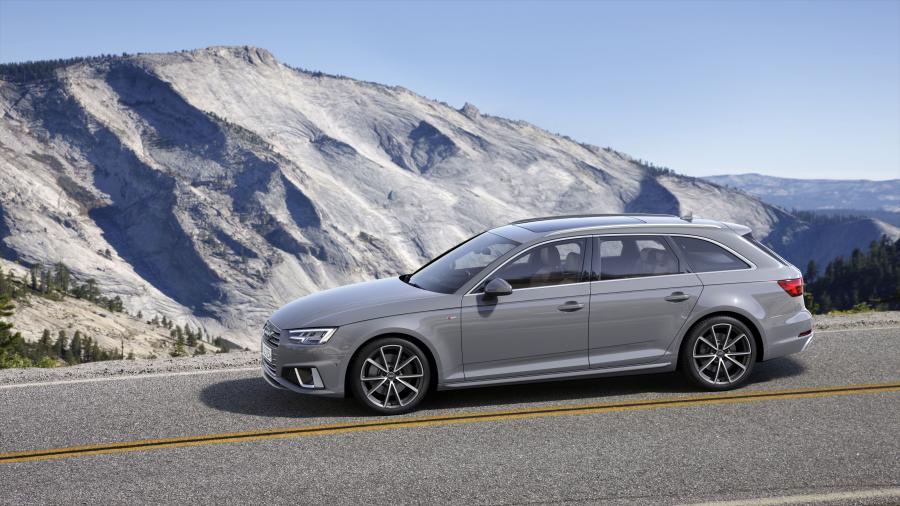  Audi A4 Avant S-Line Quattro (B9) 2018 года  (WW) (фото 8 из 18)